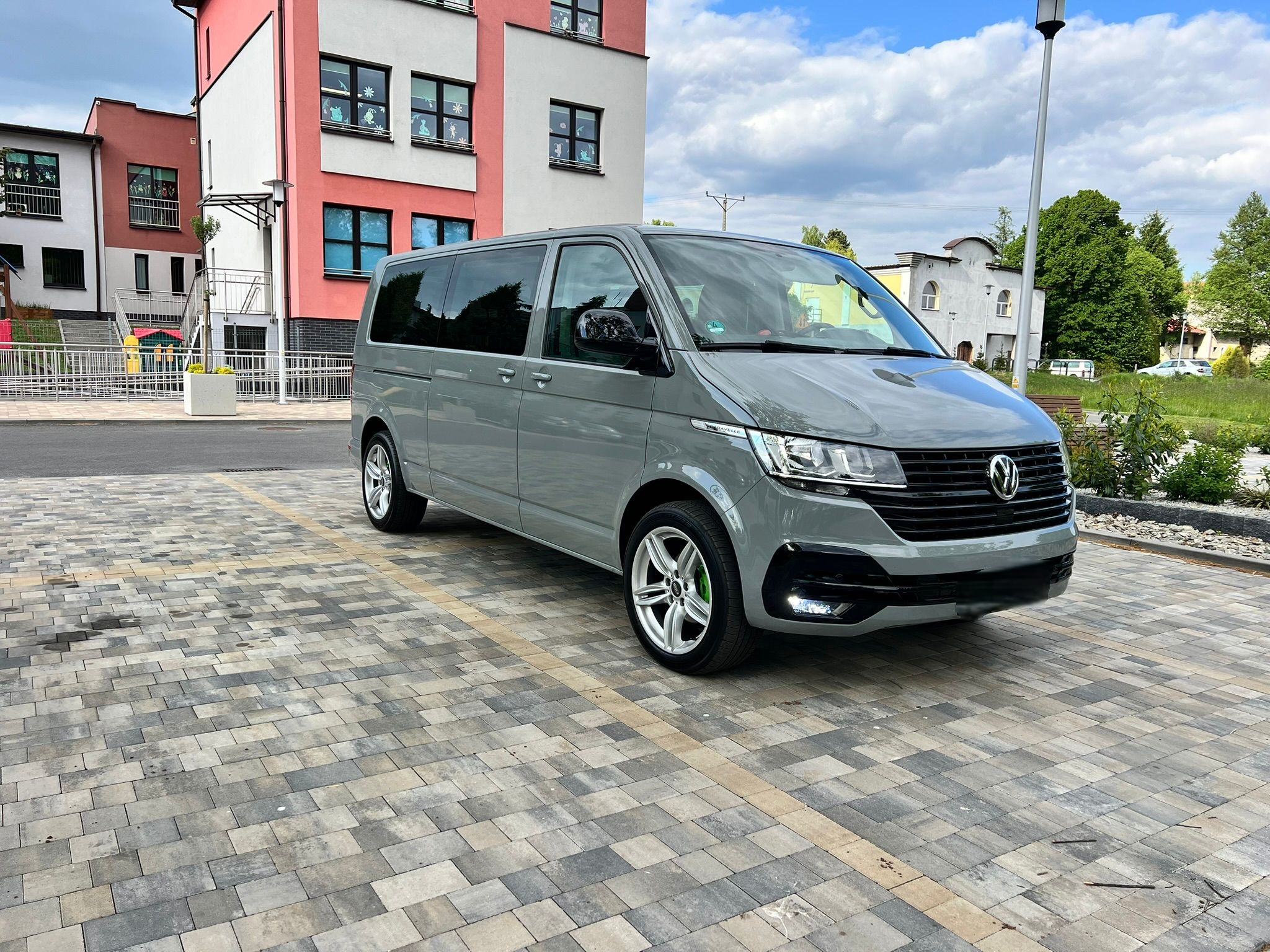 f778aa4d-5b96-46e3-8451-9e60a39802cf